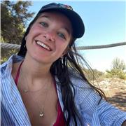 Studentessa di medicina impartisce lezioni e ripetizioni di italiano, matematica, inglese, latino, fisica, chimica o biologia